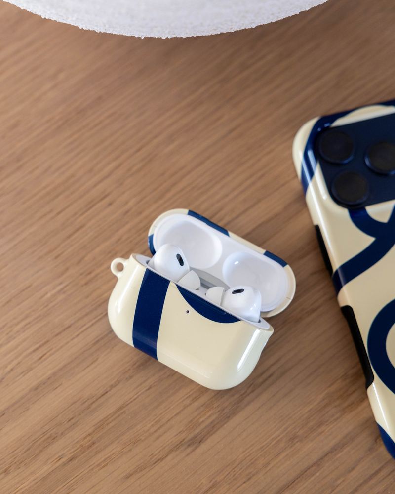 Maskica za AirPods koja se slaže s maskicom za mobitel